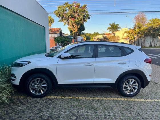 HYUNDAI TUCSON 1.6 16V T-GDI GASOLINA GLS ECOSHIFT HYUNDAI TUCSON 1.6 16V T-GDI GASOLINA GLS ECOSHIFT